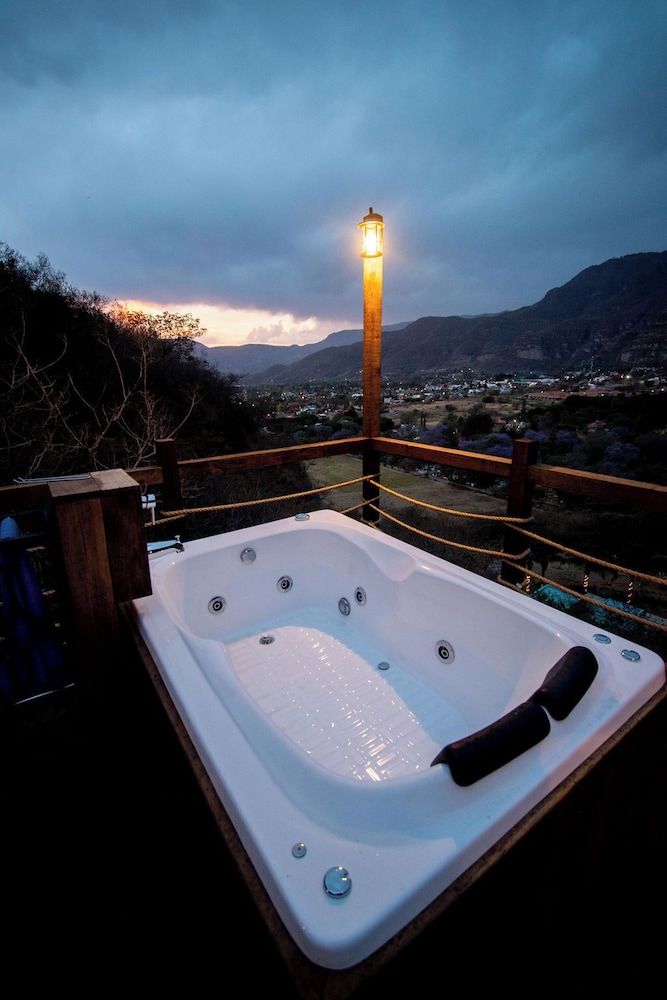 Glamping Malikualli