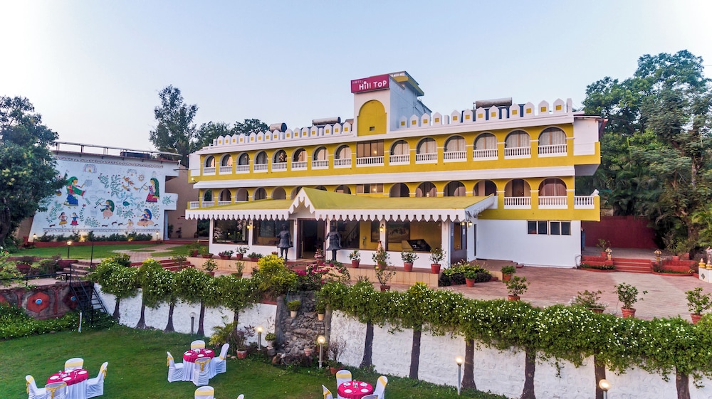 Hotel Hilltop by Fidato Hotels