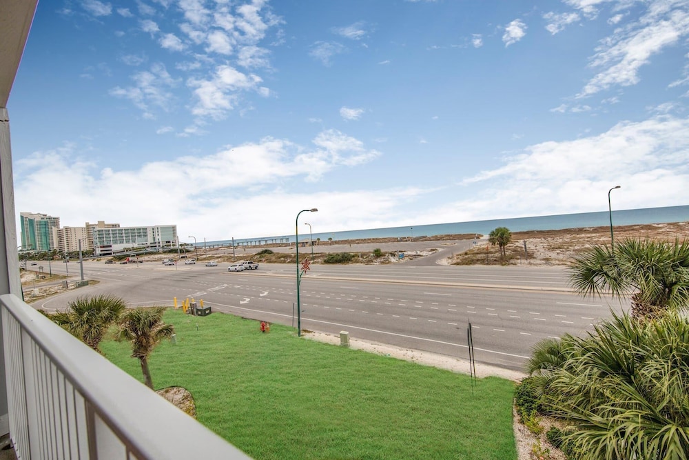 Grand Caribbean 312 view 5