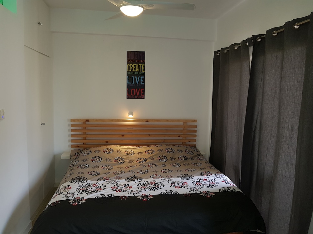 Mylos Court Apartments view 3