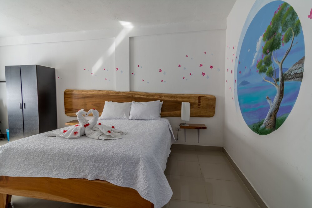 Club Ibiza - Party Hotel & Beach Club