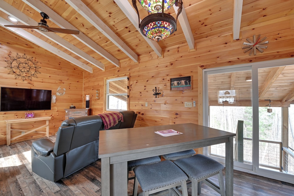 Bring a Pet: Peaceful Frenchburg Cabin on 1 Acre