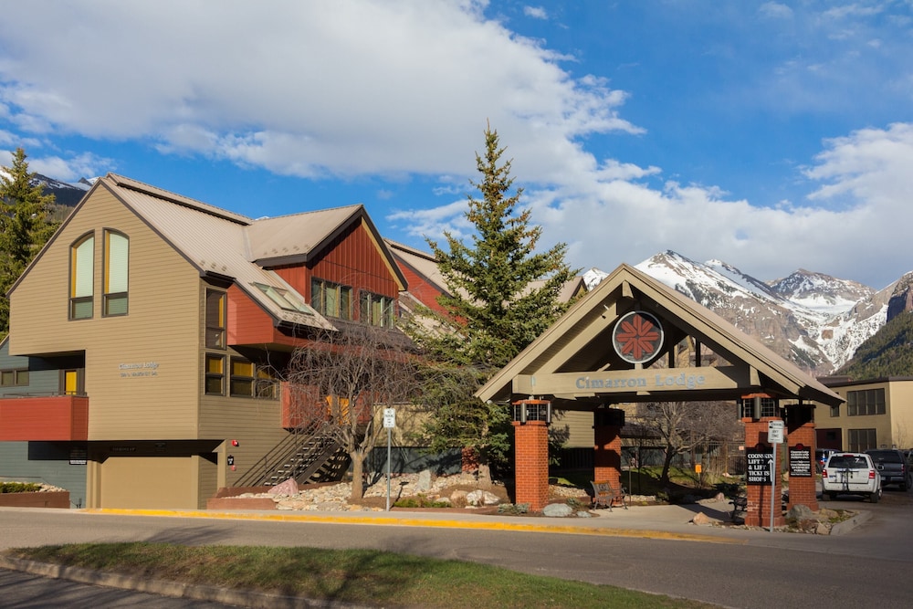 Cimarron Lodge 20 by Avantstay Ski In/ Ski Out Condo in Ideally Located Complex w/ Hot Tubs! view 4