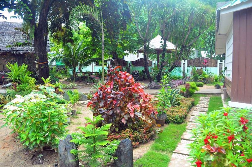 Peak House Garden Pension
