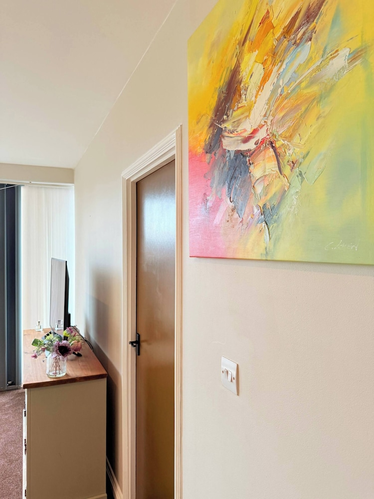 2 Bedroom Apartment & Balcony Jewellery Quarter