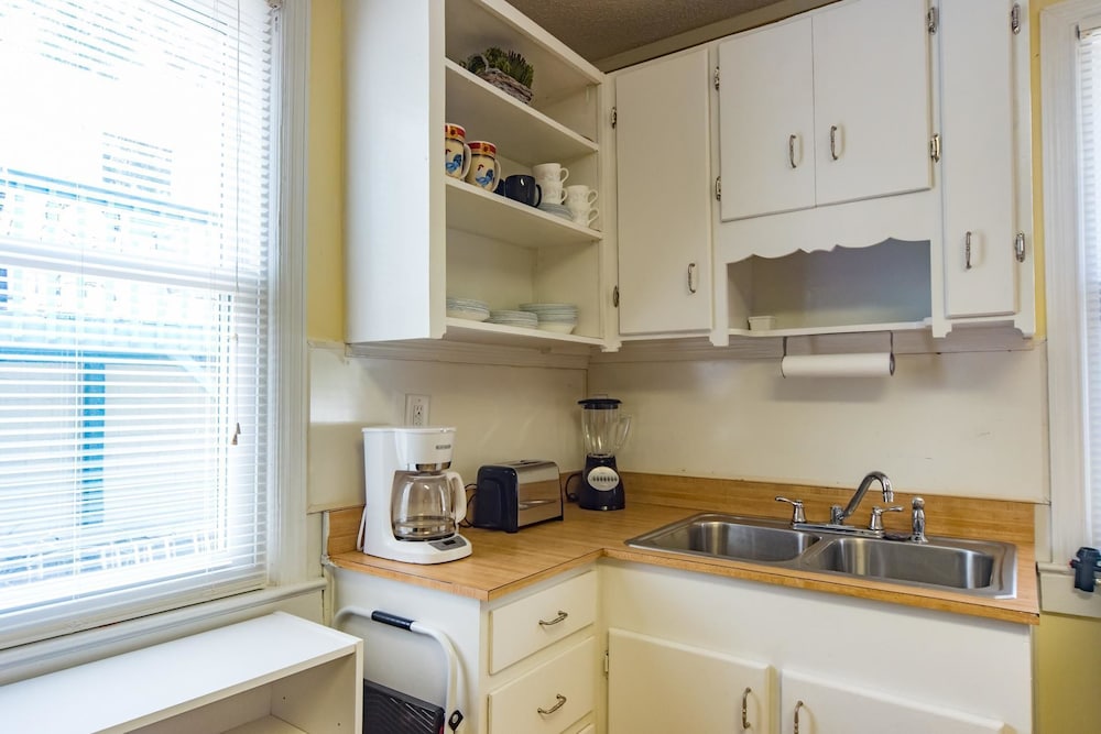 W Huron 110 2 Bedroom Holiday Home By My Ocean Rentals