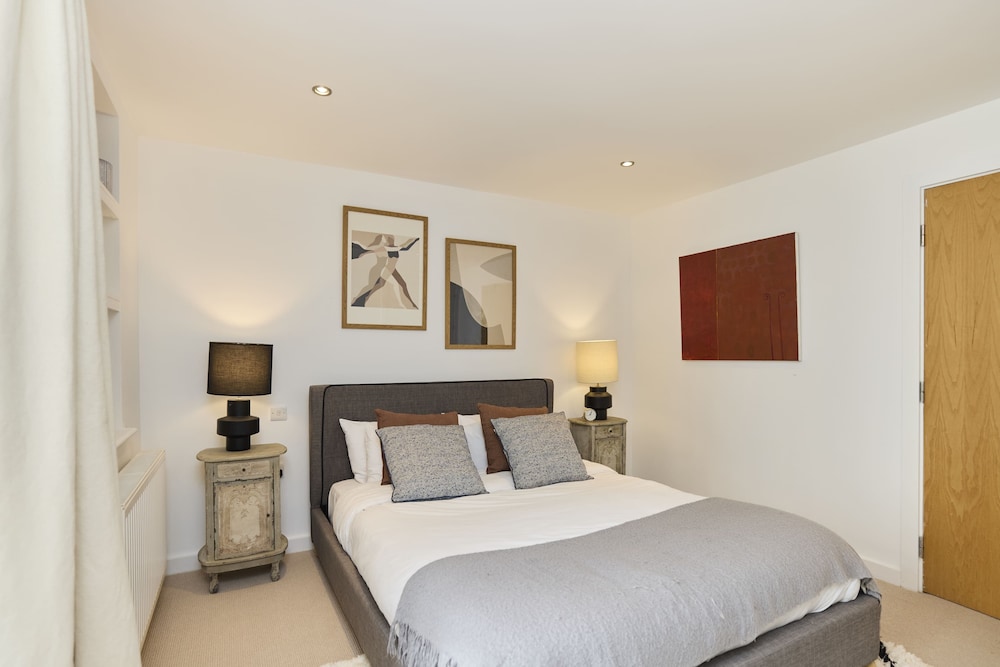 Southwest London Stay