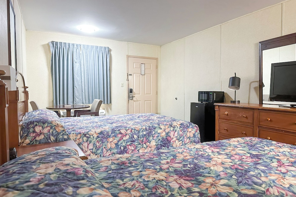 Louisville Inn By Oyo Louisville Municipal Airport