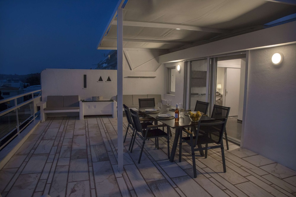 Luxury penthouse with stunning riviera view by GHH