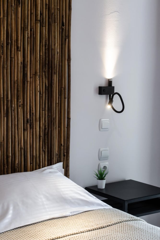 Drakatos Apartment 1B X