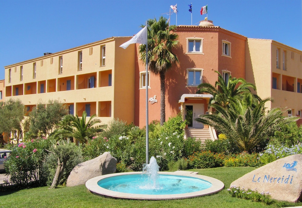 Residence con piscina a La Maddalena