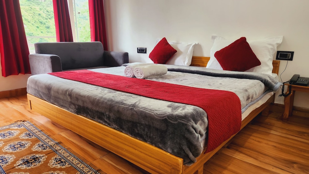Yamunotri Heli Resort
