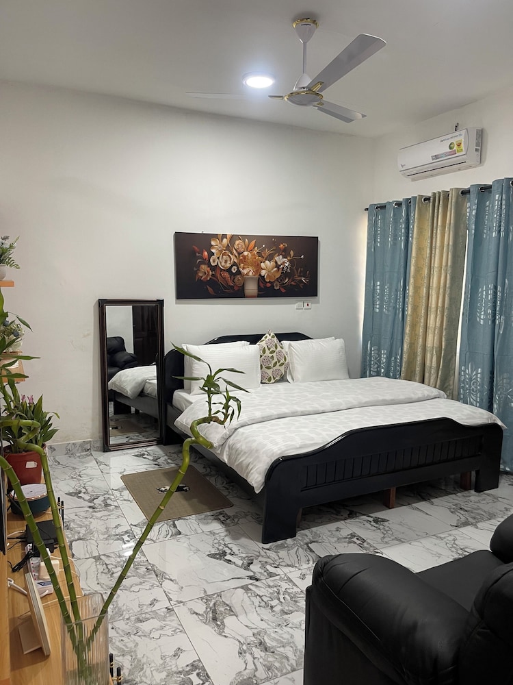 Peach City Apartments