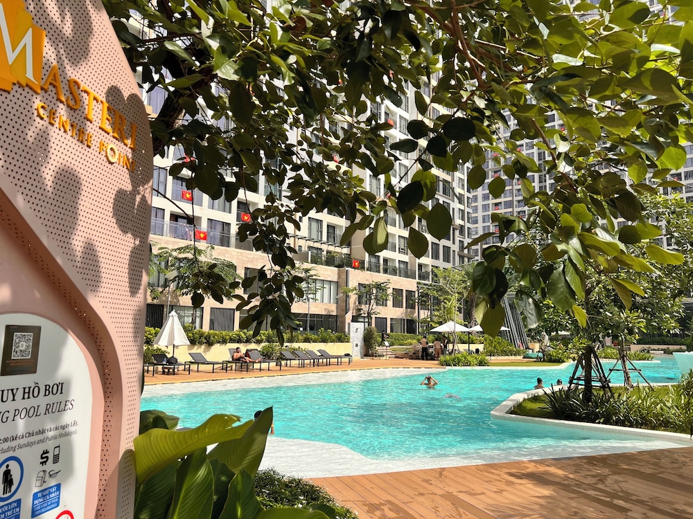Vinhomes Grand Park-Masterise Center
