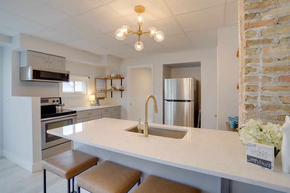 Spacious South Haven Retreat Near Lake Michigan view 2