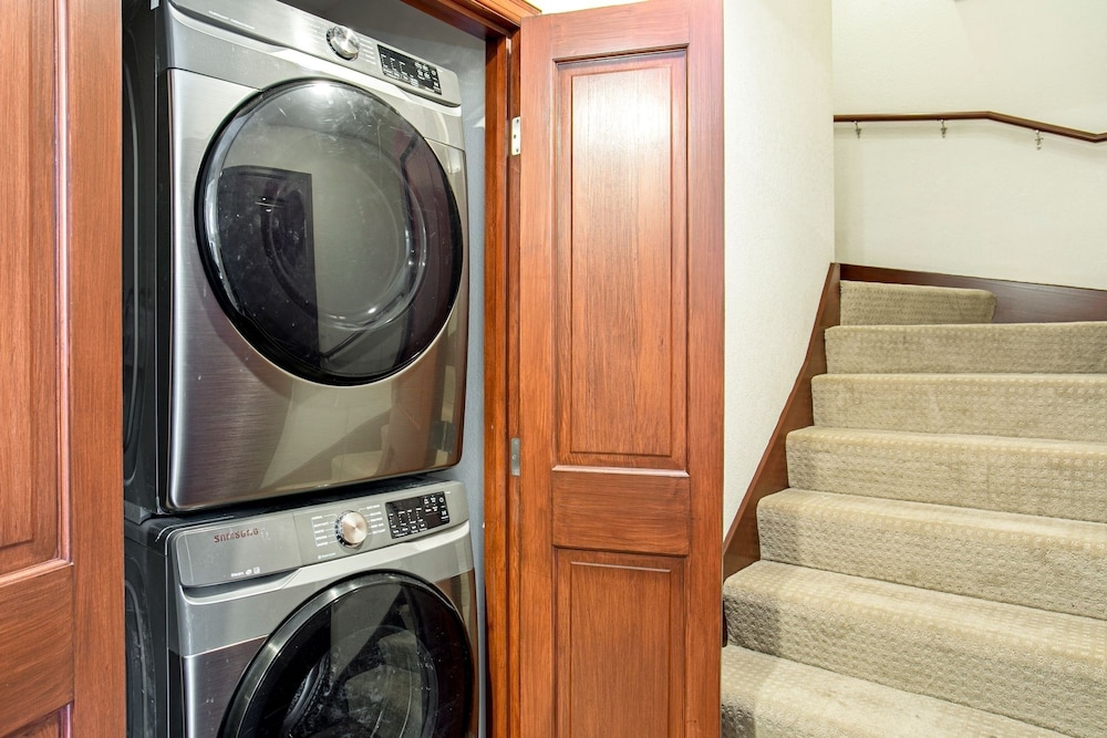 304 Spruce Tree Lodge 3 Bedroom Condo by Redawning