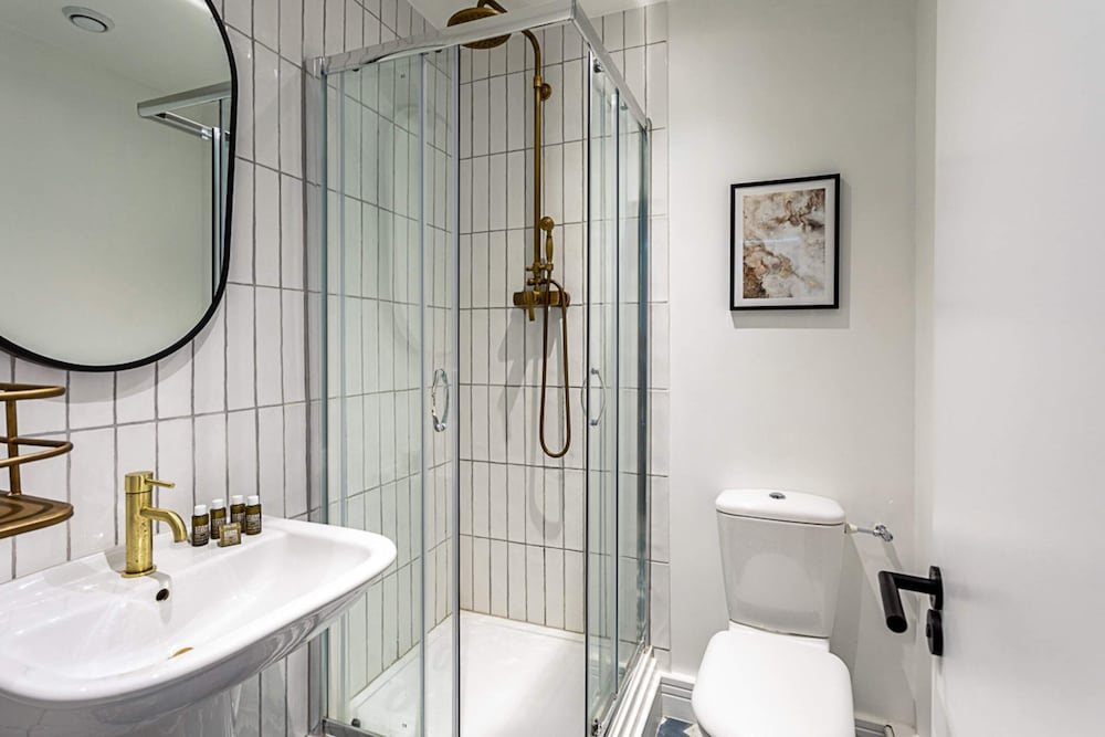 Stunning Modern Apartment in the Heart of Holborn