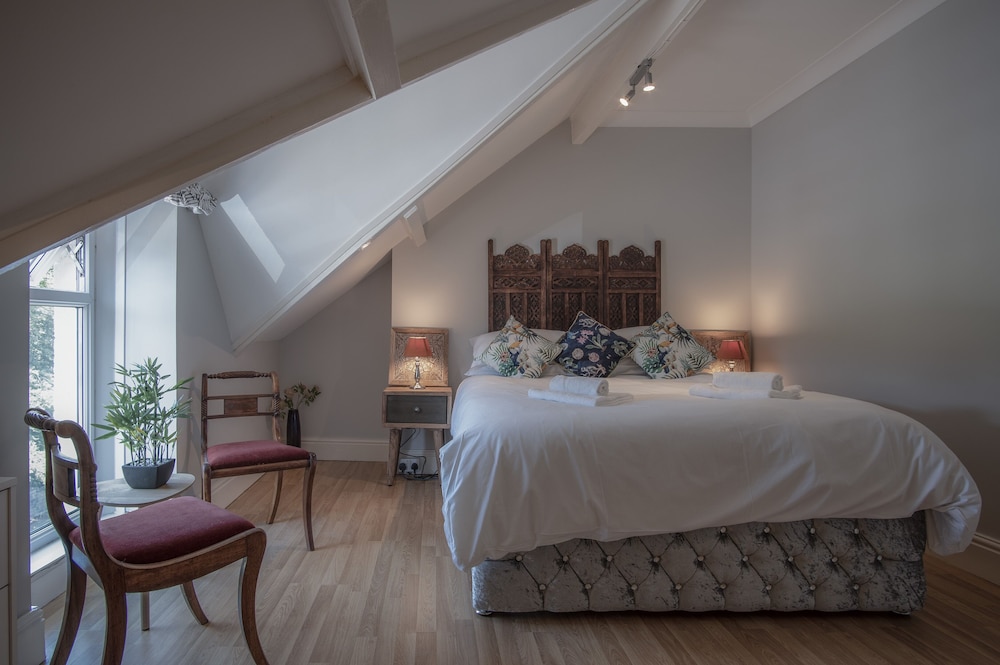 Langland Road - 2 Bedroom Town House view 3