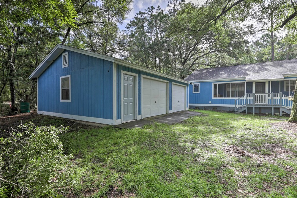 Waterfront Sopchoppy Hideaway w/ 2 Kayaks! view 3