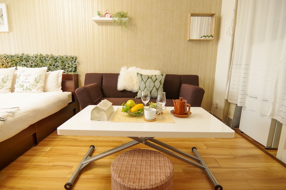 Nipponbashi Art Hotel