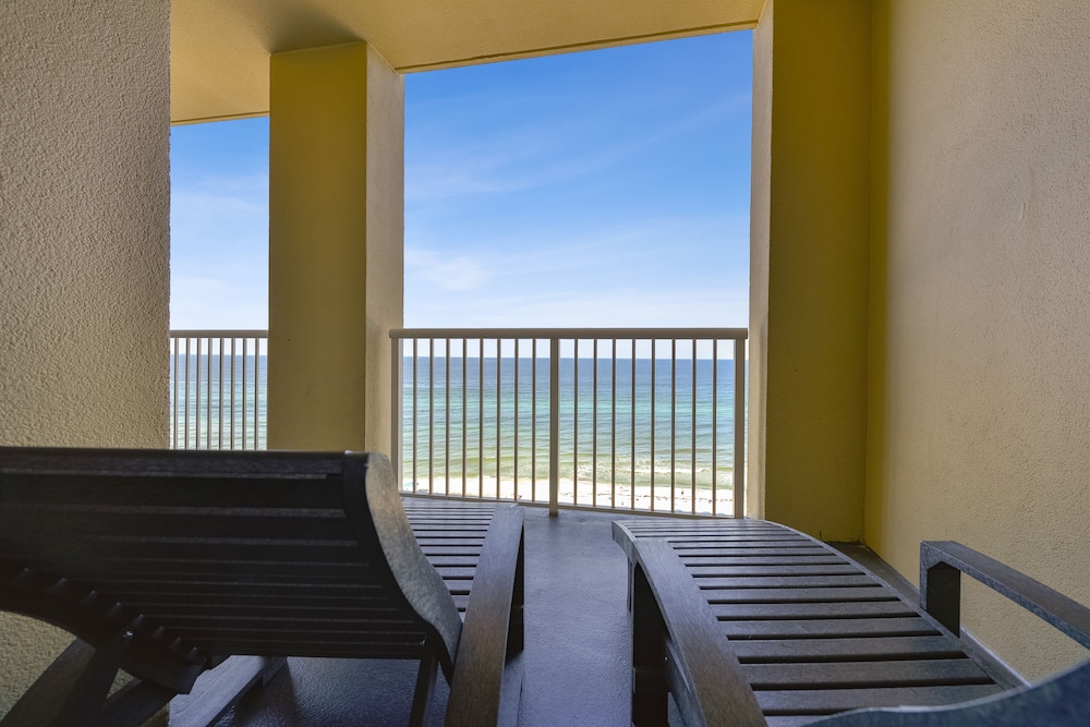 Grand Panama Beach Resort by Book That Condo
