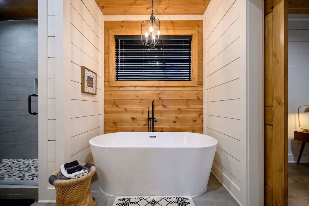 Quiet/private Cabin - Couples/family - Ideal Location