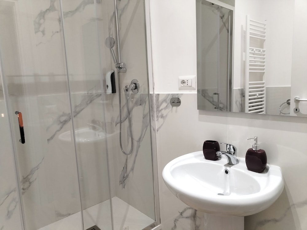 Enotri Guest House