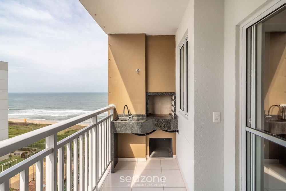 VAC - Beachfront Condo in Itajuba Beach
