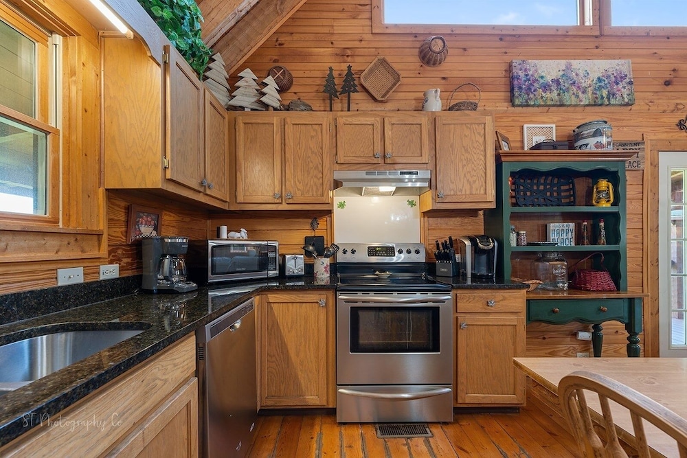 Sweet Magnolia 2 Bedroom Home