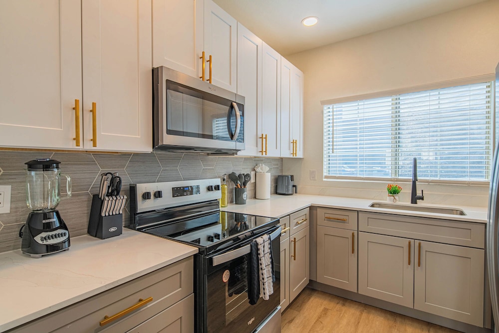 ROVE LIVING/KL - Hideaway North Scottsdale