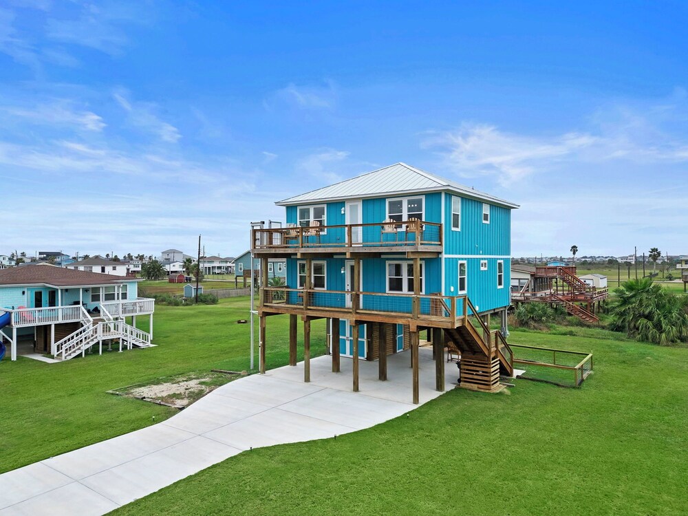 Coral Mountain by Ryson Vacation Rentals