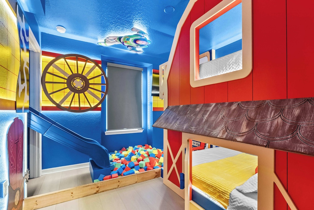 Designer 5BR Gameloft Foam Pit Lazy River 16164