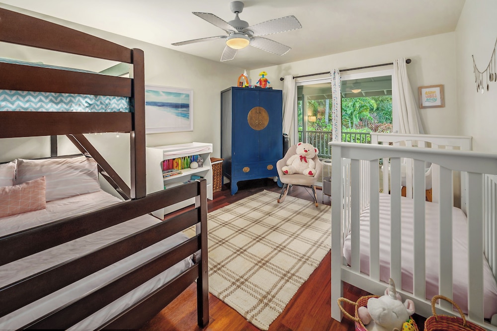 Secret Beach House in Kilauea