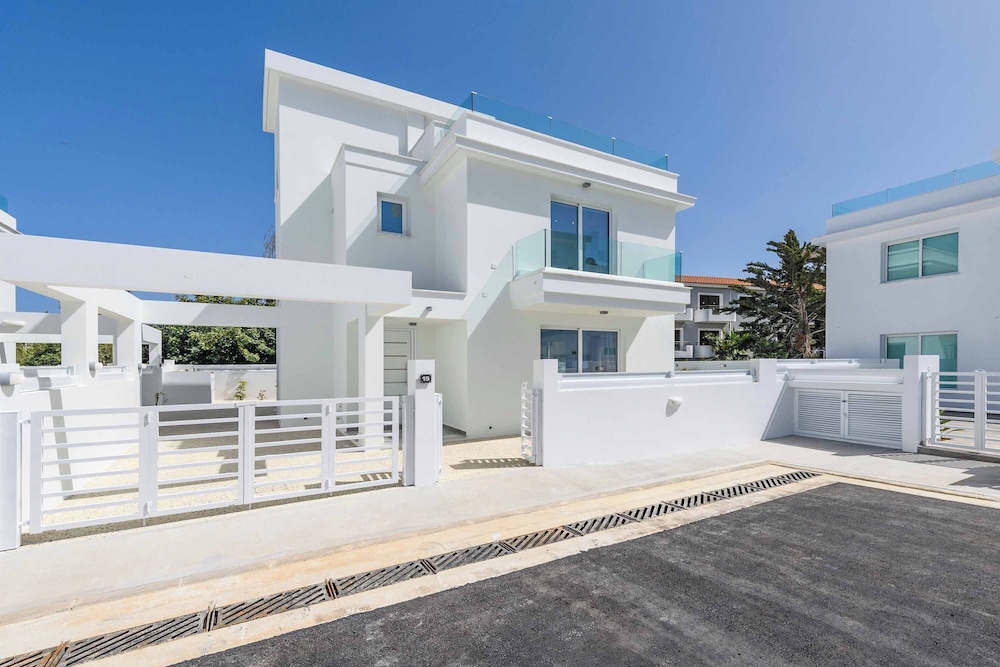 Green Bay Villa 14