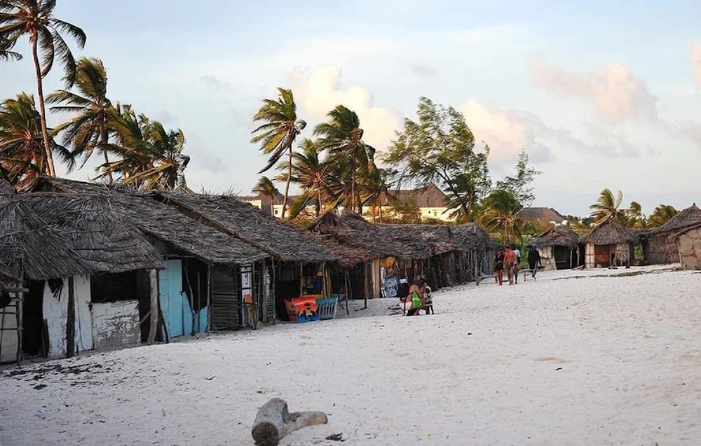 Villa Tuffah 3 Minutes Walk to the Beach - Malindi