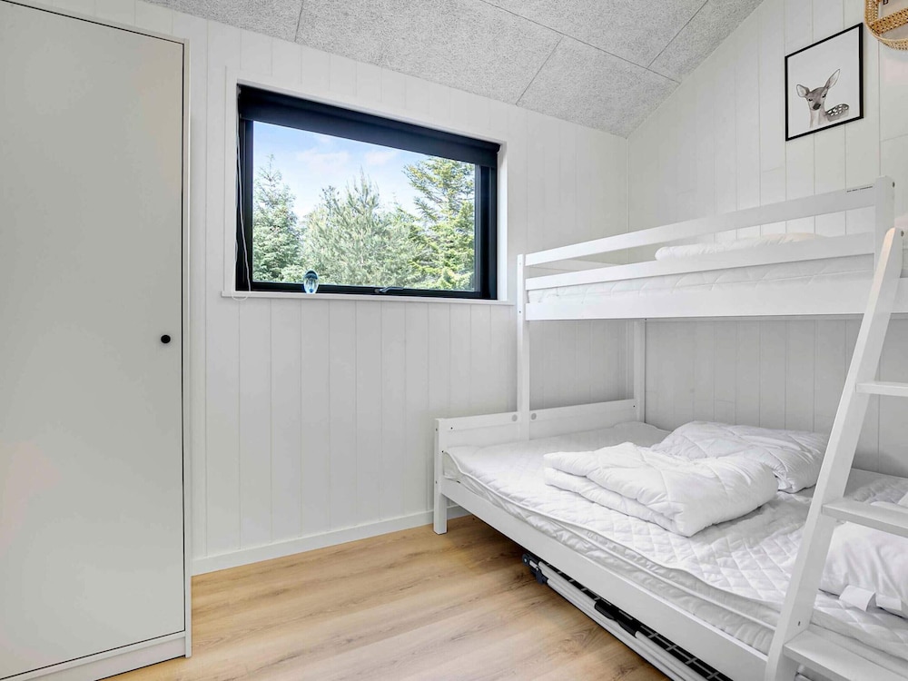 5 Star Holiday Home in Hals