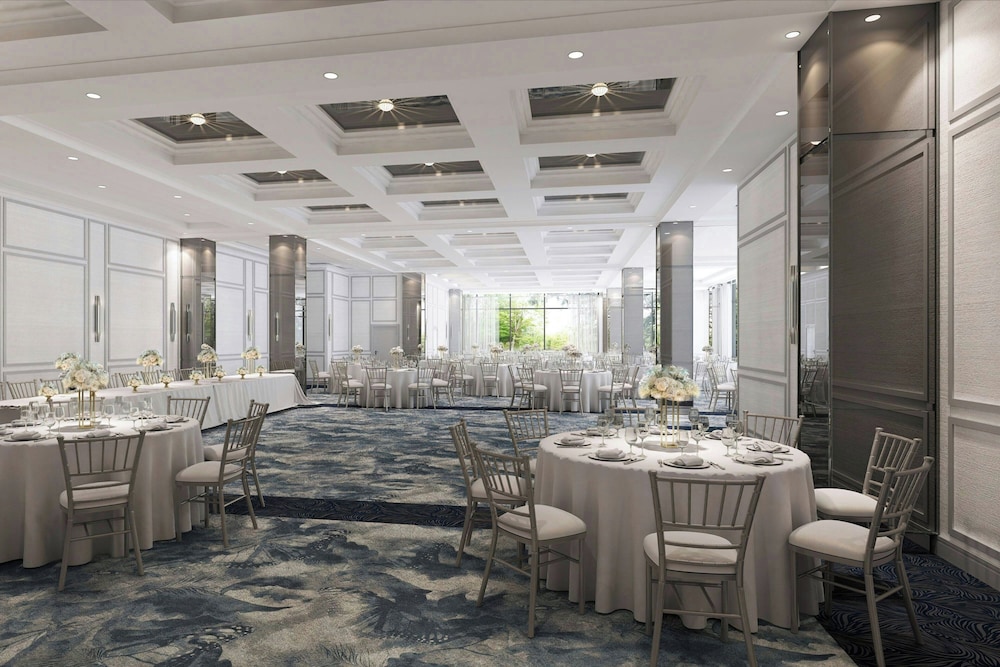 The Vanguard Ann Arbor, Autograph Collection