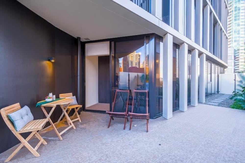 Kozyguru | Brisbane Cbd | 1 Bed Apt | Spire