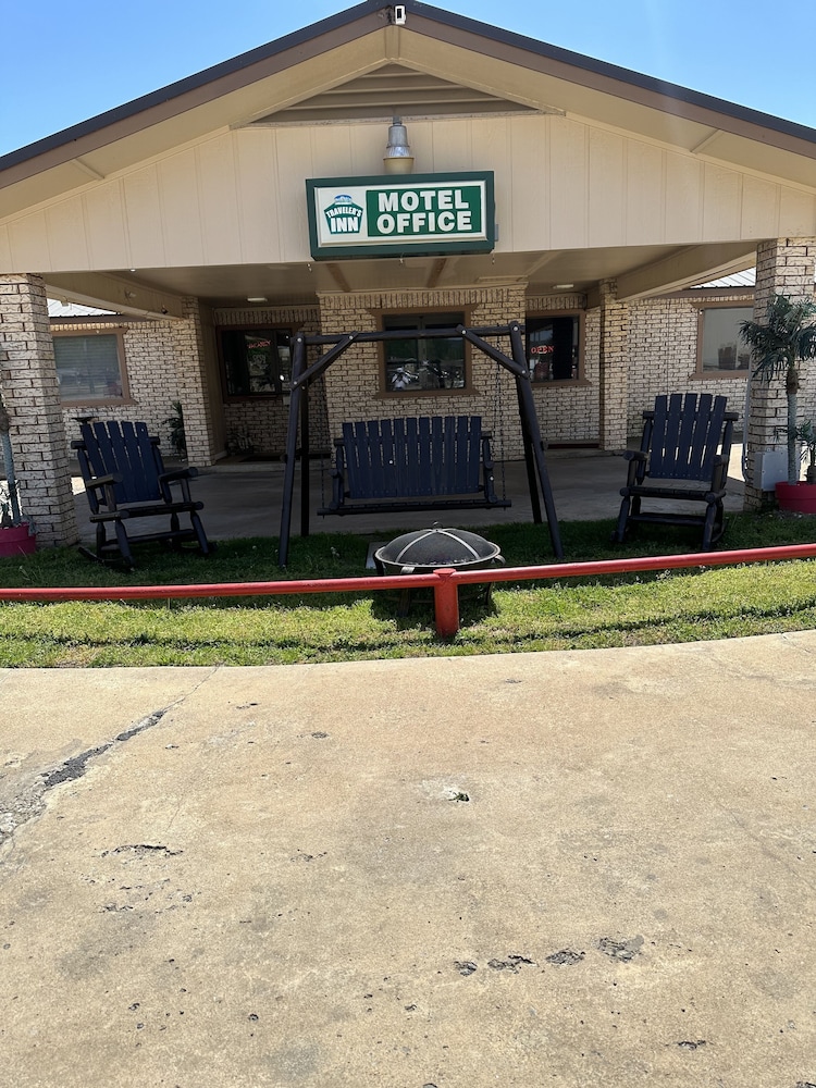 Travelers Inn Motel