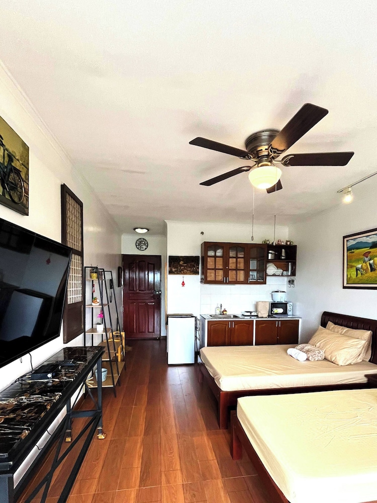 Premier Family Studio Room in Albergo Baguio