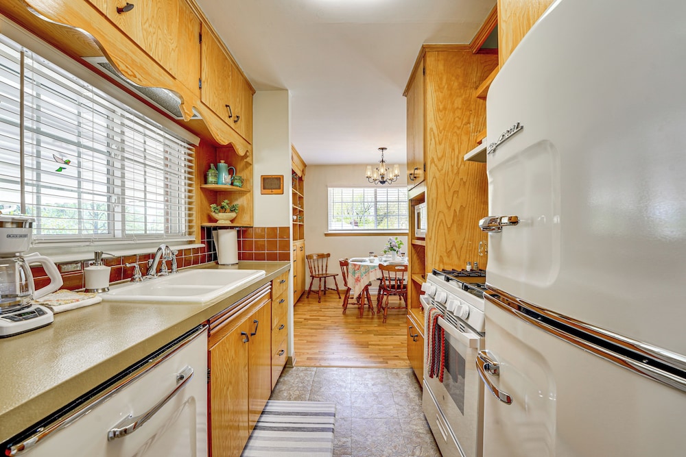 Mid-century 1950s Retreat w/ Carport in Monett!