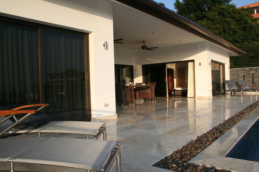 Secluded Villa With Private Pool and Breathtaking Sea Views