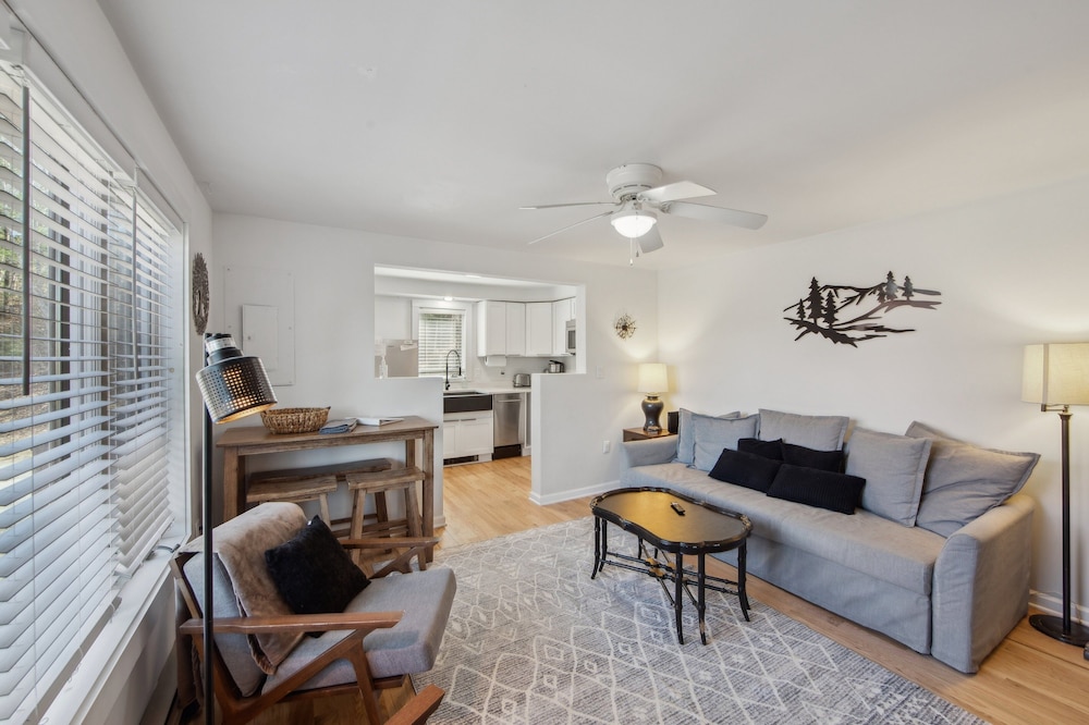 Sleeping Bear Cozy Corner End Unit 1 Bedroom Townhouse by The Summit at Gore Mountain