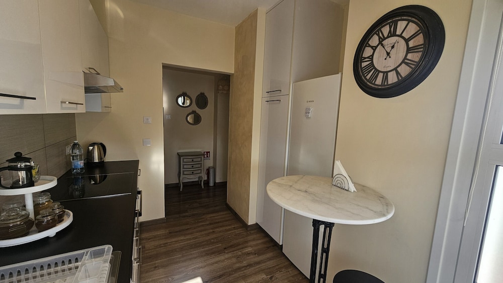 116 NIC 303 - Stay Vintage Central Suites