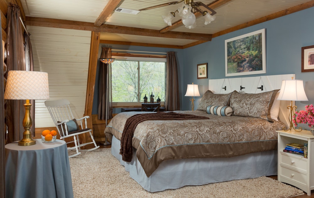 Tiffanys Bed & Breakfast