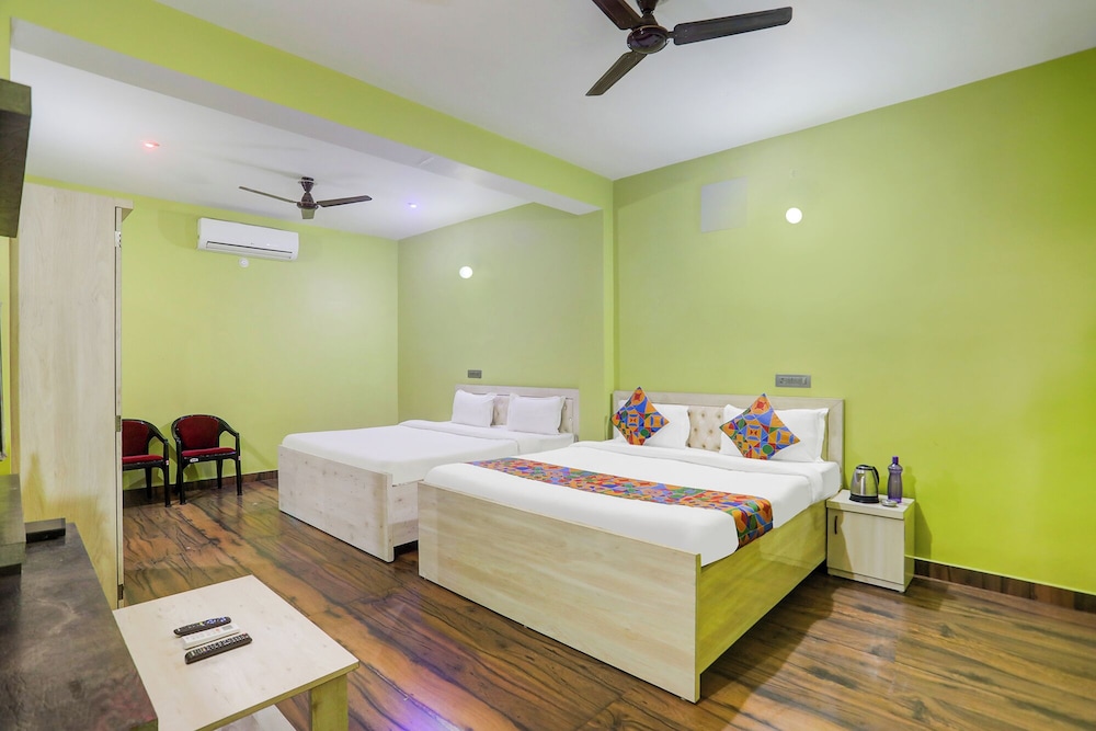 Fabhotel Avante Palace