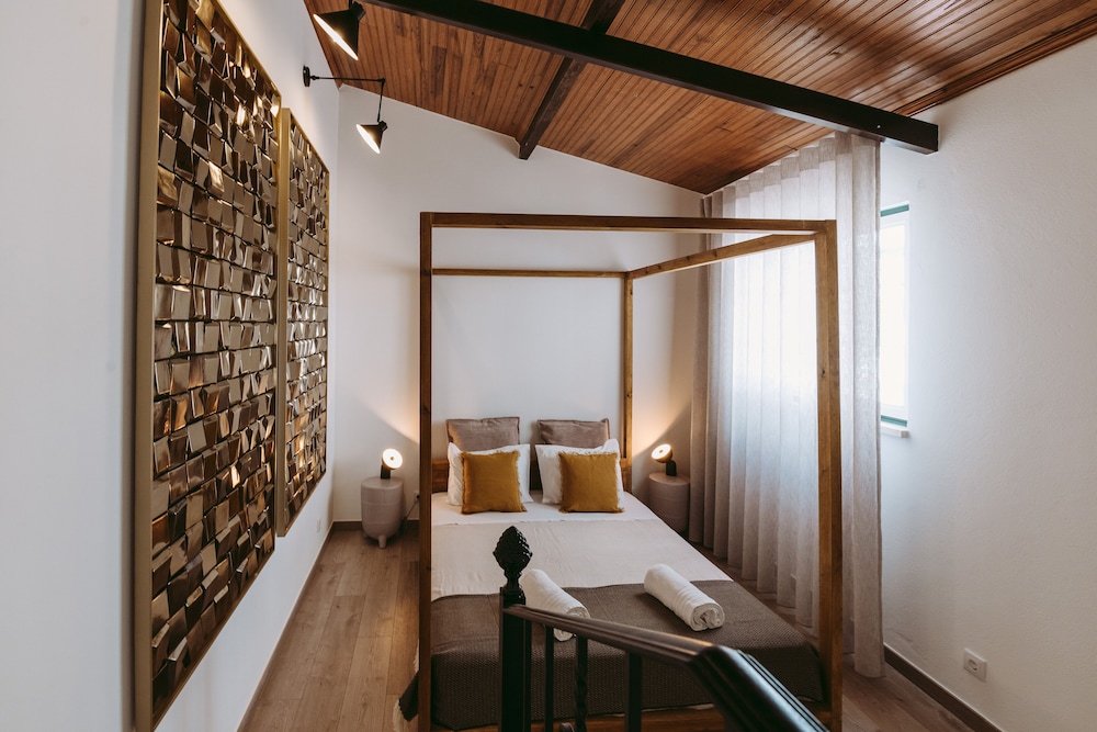 19 Tile Ceramic Concept - by Unlock Hotels