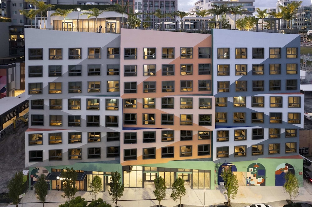 w Spacious Modern 3BR in Wynwood