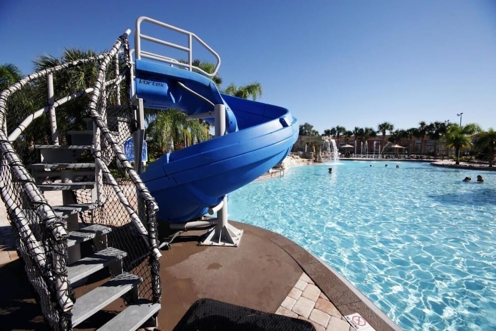 Sunny Paradise Retreat At Paradise Palms By Shine Villas 4 Bedroom Townhouse