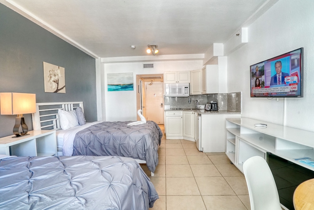 Private Apartments at the Casablanca